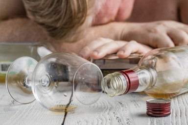 Куда можно «сдать» алкоголика: практические рекомендации